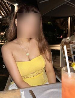 Poonam top class foreigners Call girl Mumbai call girl photos near Mumbai